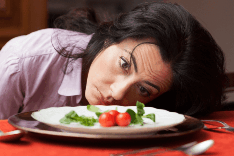 Dietas Extremas VS. Alimentación Consciente: ¿Cuál Realmente Realmente?